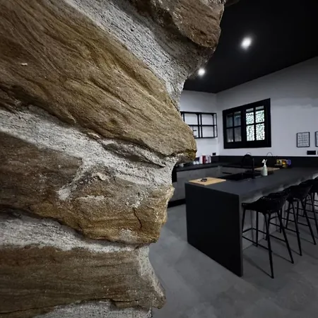 Black House